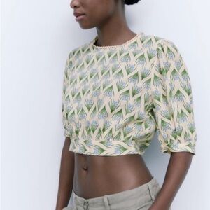 Zara Cream and Green Patterned Crop Top